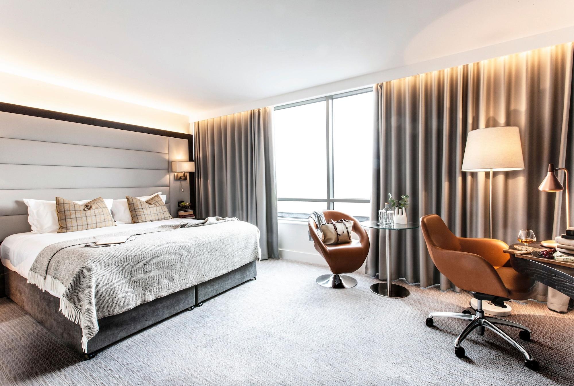 The Address Connolly Hotel Dublin Bagian luar foto
