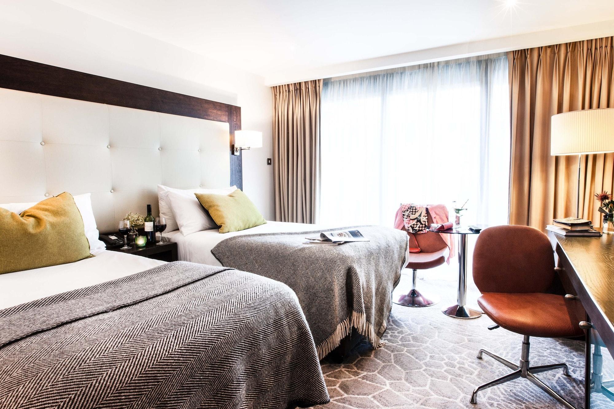 The Address Connolly Hotel Dublin Bagian luar foto
